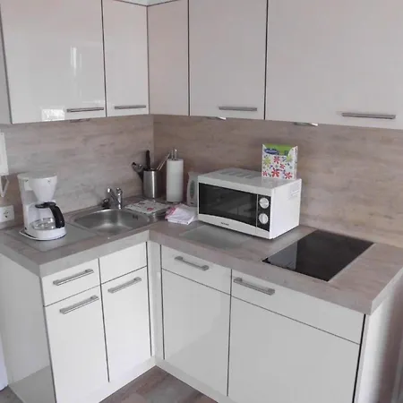 Saniertes-nichtraucher-studioappartement-ohne-tiere-im-zentrum-von-westerland Appartamento Westerland